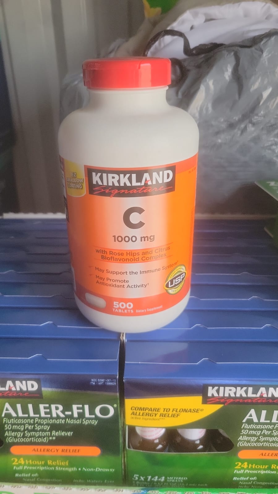 Kirkland Signature Vitamin C 1000 mg Tablets - 500 ct Kirkland Signature Vitamin C 1000 mg, 500 tablets 2