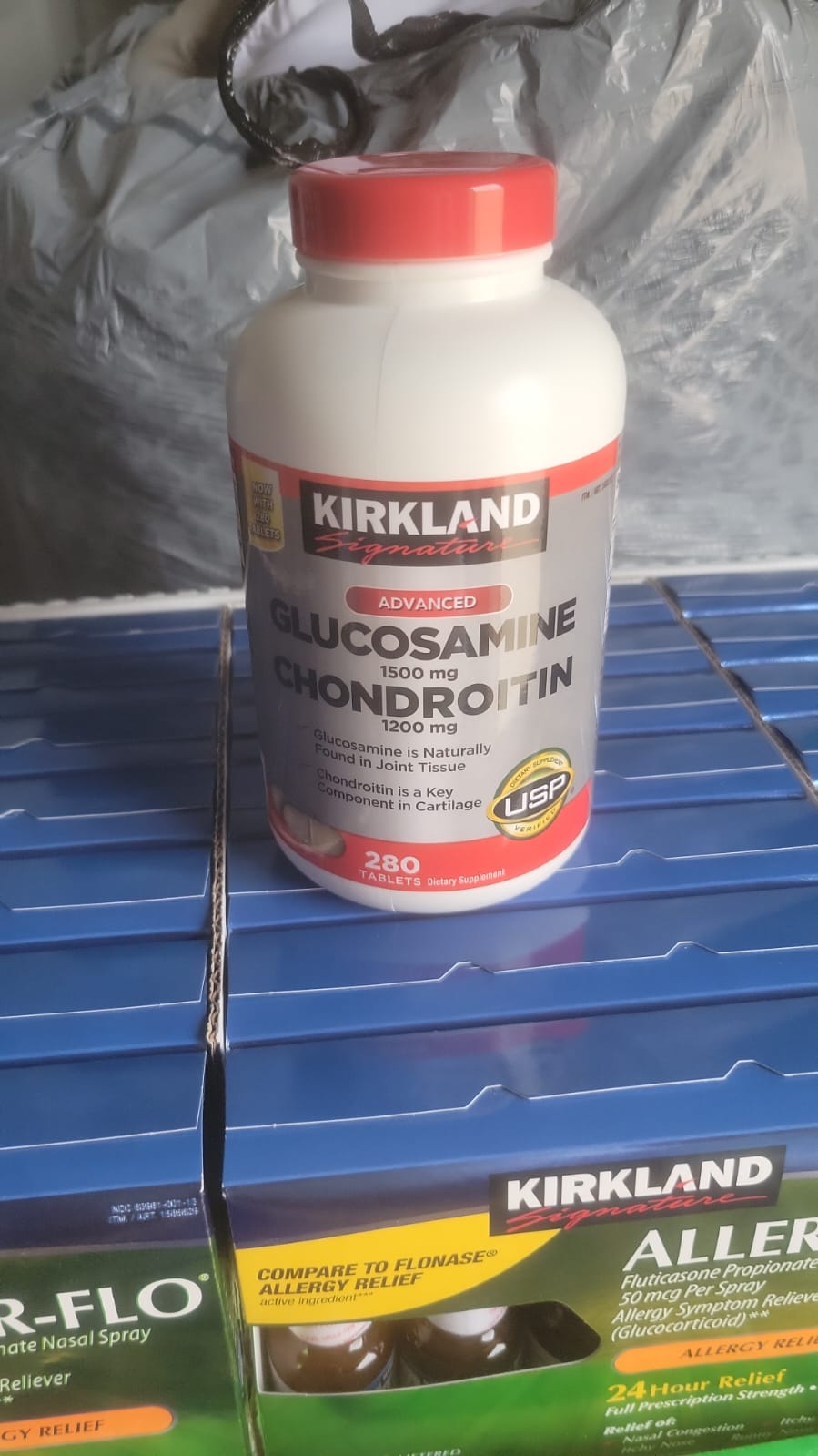 Kirkland Signature Glucosamine & Chondroitin 280 Tablets Kirkland Signature Glucosamine 1500 mg, Chindroitin 1200 mg, 280 tablets 2